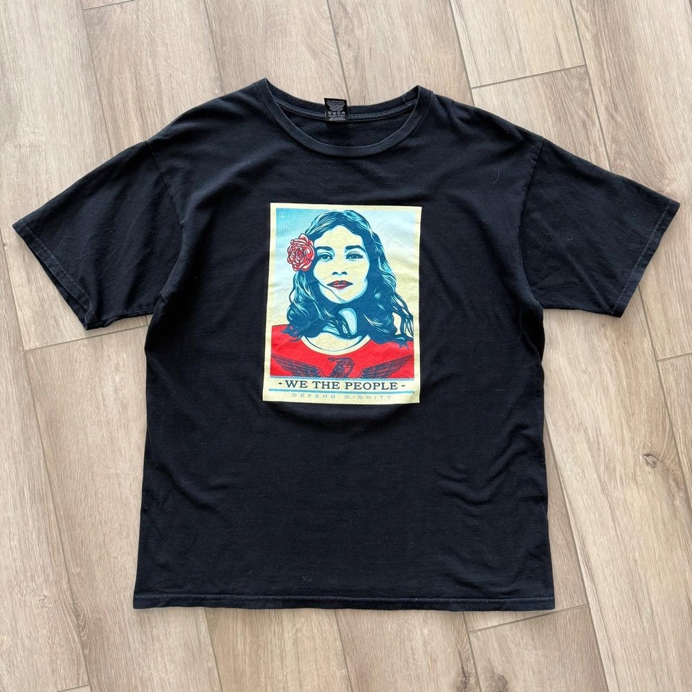 OBEY Defend Dignity T-Shirt featuring Shepard Fairey's Size Large